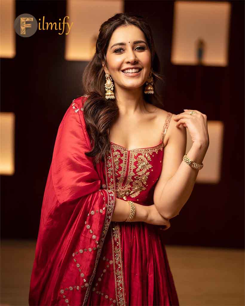 Raashi Khanna elegance in a pink ethnic suit
