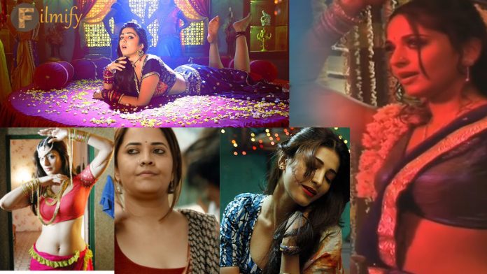 Heroines:These heroines act in a bold characters..!